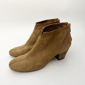 Aquatalia By Marvin K Womens Size 9 Tan Suede Perforated Ankle Boots Back Zipper